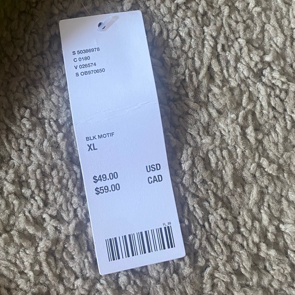 Urban Outfitter’s Two-Piece Floral Short Set. - Picture 5 of 8